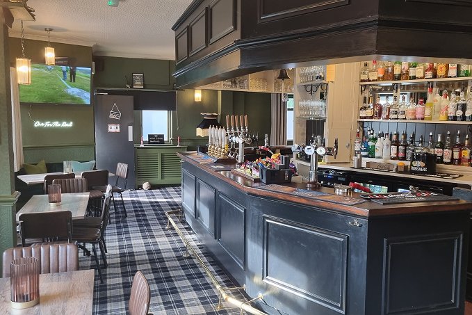 Clifton pub, Swindon